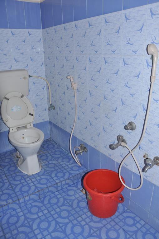 האמפי Manju Guest House מראה חיצוני תמונה