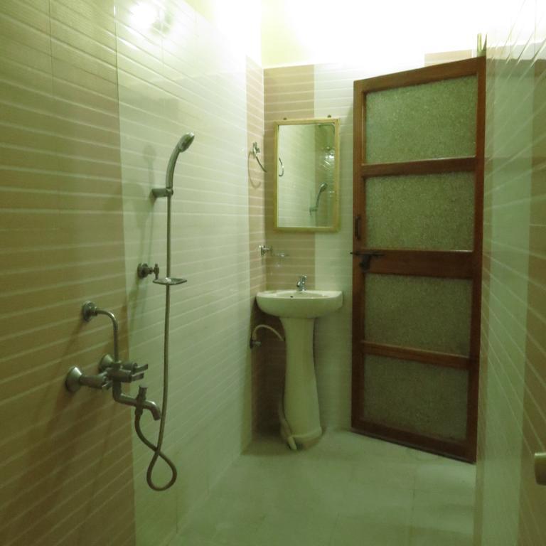האמפי Manju Guest House מראה חיצוני תמונה