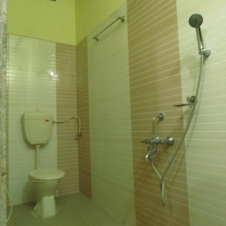 האמפי Manju Guest House מראה חיצוני תמונה