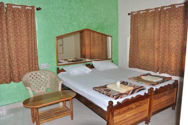 האמפי Manju Guest House מראה חיצוני תמונה